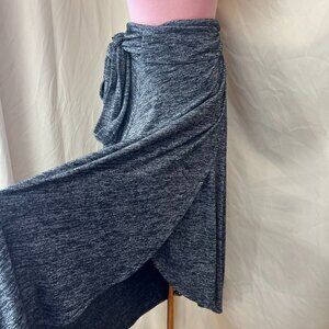 GAP Y2K Wrap Midi Skir Marled Black Skirt Size M